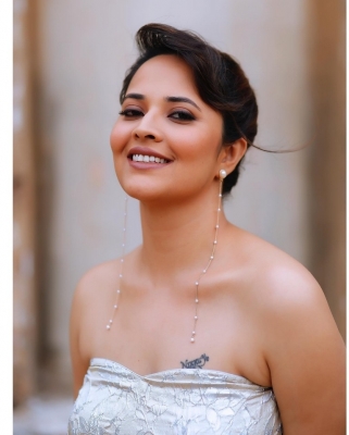 Anasuya Bharadwaj﻿ Photos - 10 of 15