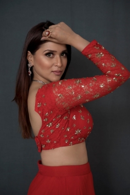 Mannara Chopra Photos - 3 of 4