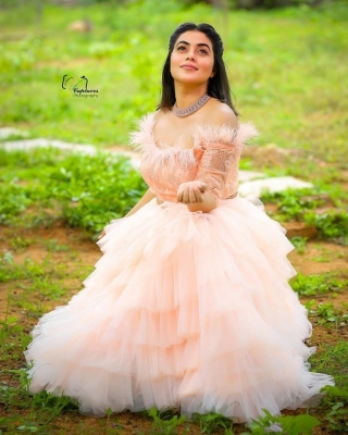 Poorna Latest Photos - 4 of 17