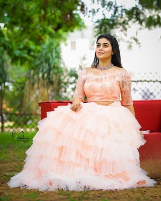 Poorna Latest Photos - 13 of 17