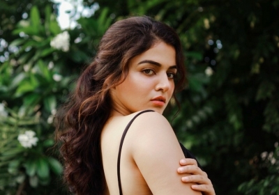 WamiQa Gabbi Photos - 5 of 5