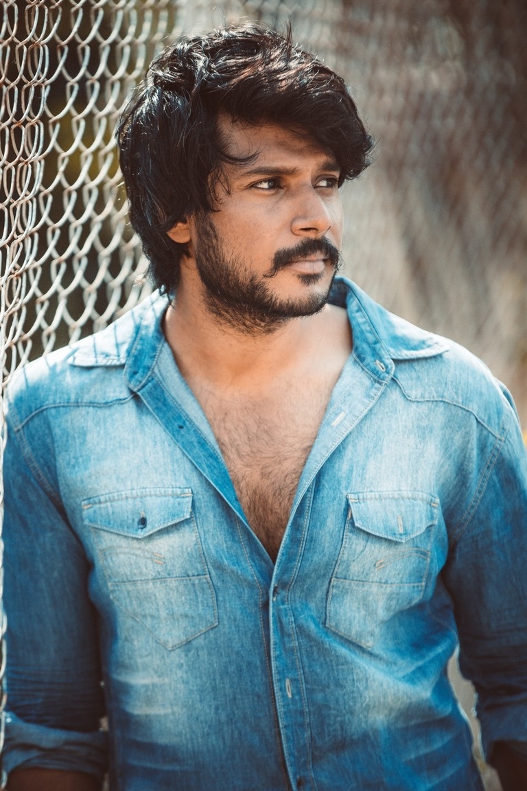 Sundeep Kishan Vivaha Bhojanambu Movie Stills - 6 / 6 photos