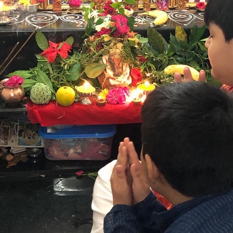 Celebrities Performs Ganapathi Pooja - 5 / 12 photos