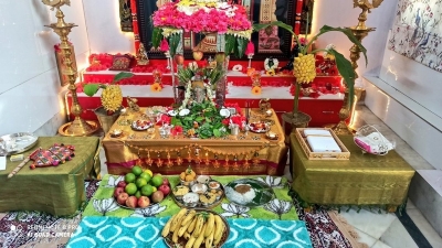 Celebrities Performs Ganesh Pooja - 15 of 16