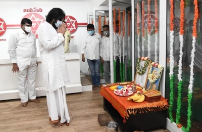 Tollywood Celebrities Independence Day Celebrations - 4 of 12