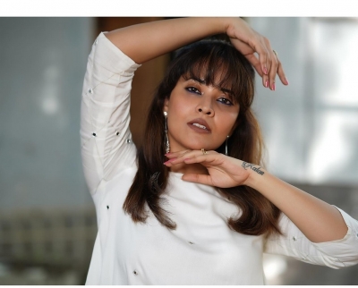 Anasuya Bharadwaj Photos - 5 of 8