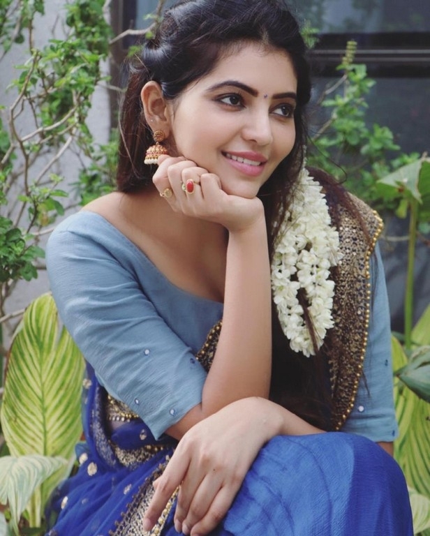 Athulyaa Ravi Photos - 4 / 4 photos