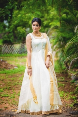 Priya Mani New Gallery - 2 of 8