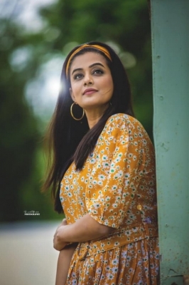 Priya Mani﻿ New Photos - 5 of 10