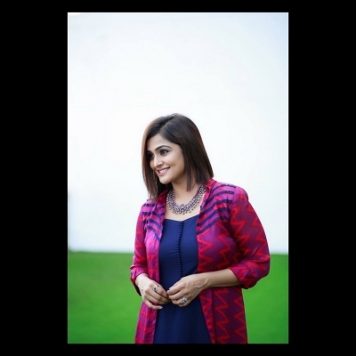 Remya Nambeesan New Photos - 3 of 5