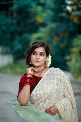 Remya Nambeesan Photos - 2 of 4