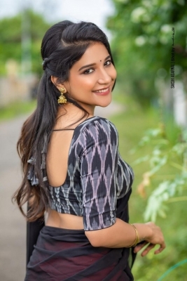 Sakshi Agarwal - 2 of 4