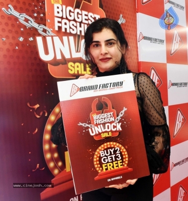 Archana Launches Brand Factory Biggest Fashion Unlock - 15 of 17