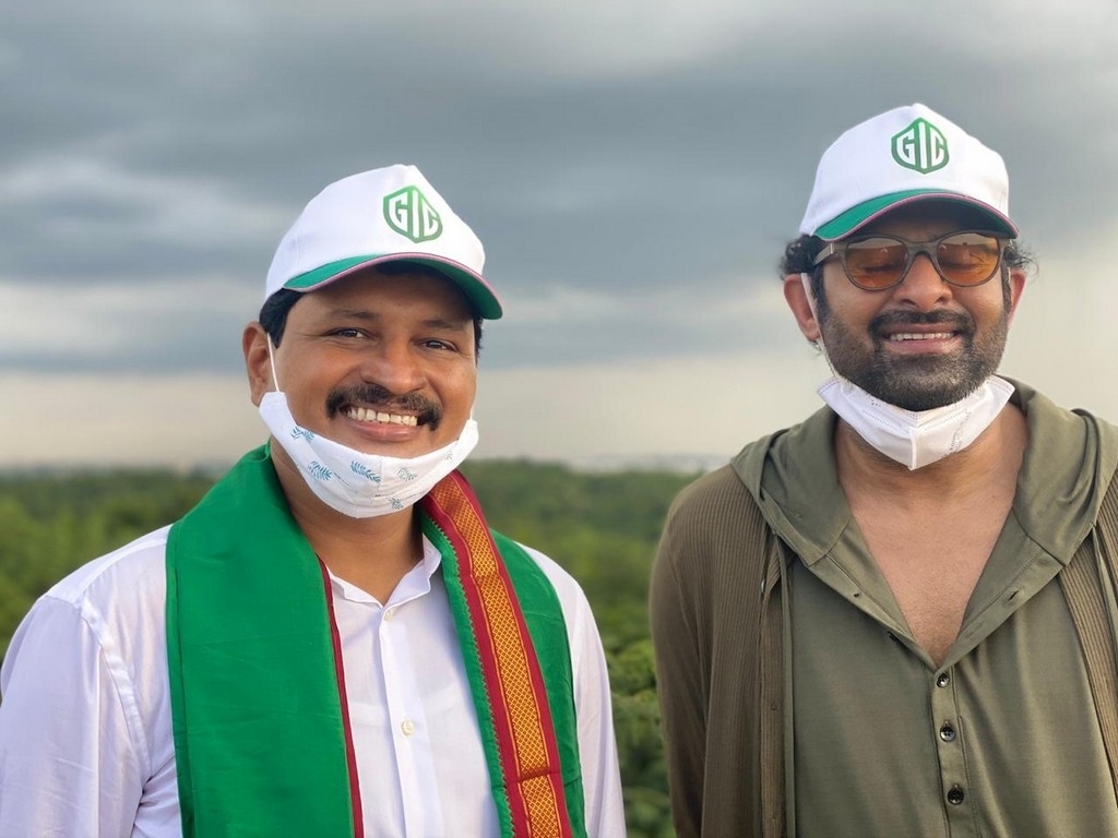 Prabhas Adopts 1650 Acres of Forest Land - 3 / 9 photos