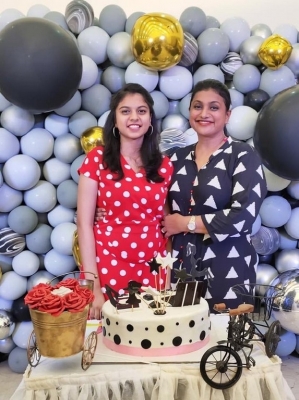 Roja Daughter Birthday Celebrations - 4 of 13