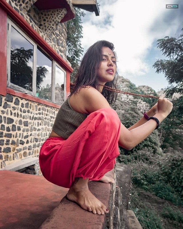 Amala Paul Photos - 1 / 3 photos