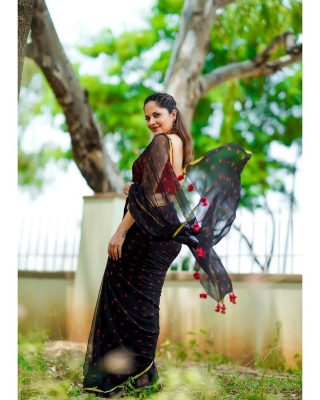 Anasuya Bharadwaj Photos - 6 of 8