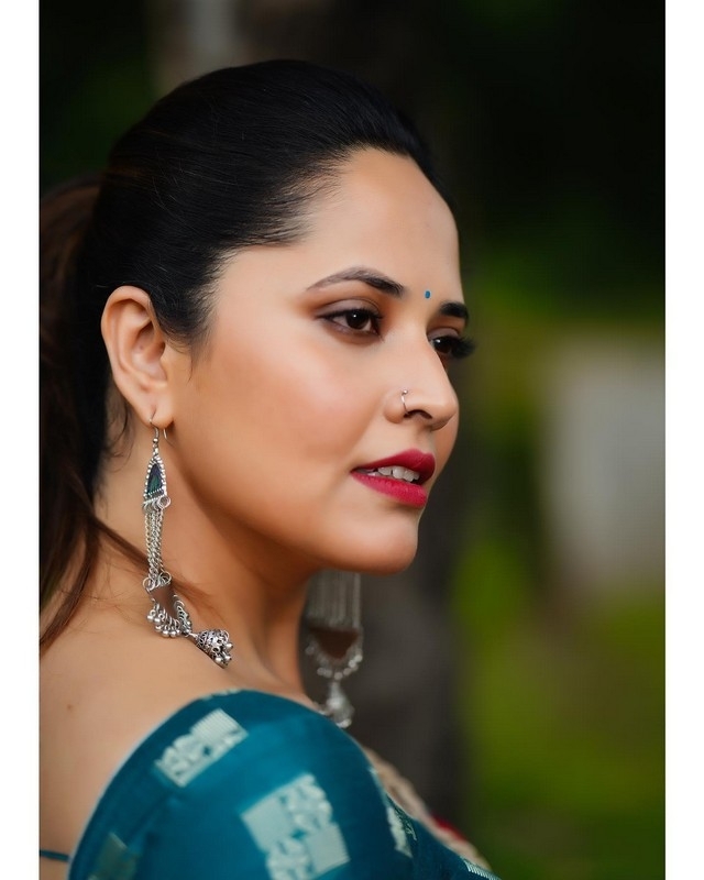 Anasuya Bharadwaj Photos - 5 / 13 photos