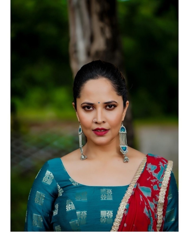Anasuya Bharadwaj Photos - 6 / 13 photos