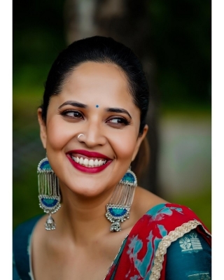 Anasuya Bharadwaj Photos - 13 of 13