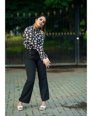 Anasuya Bharadwaj Photos - 8 of 13