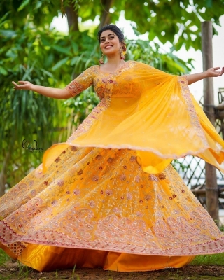 Poorna New Pics - 6 of 9