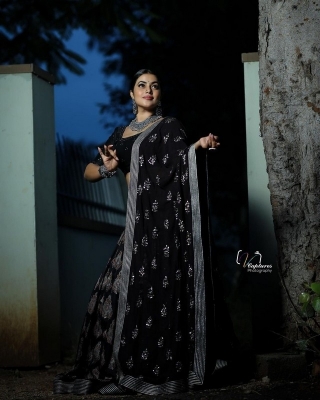 Poorna Photos - 7 of 15