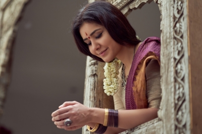 Raashi Khanna Traditional Look - 1 of 4