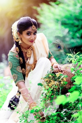 Sara Venkatesh Photos - 5 of 22