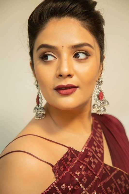 SreeMukhi Photos - 4 / 6 photos