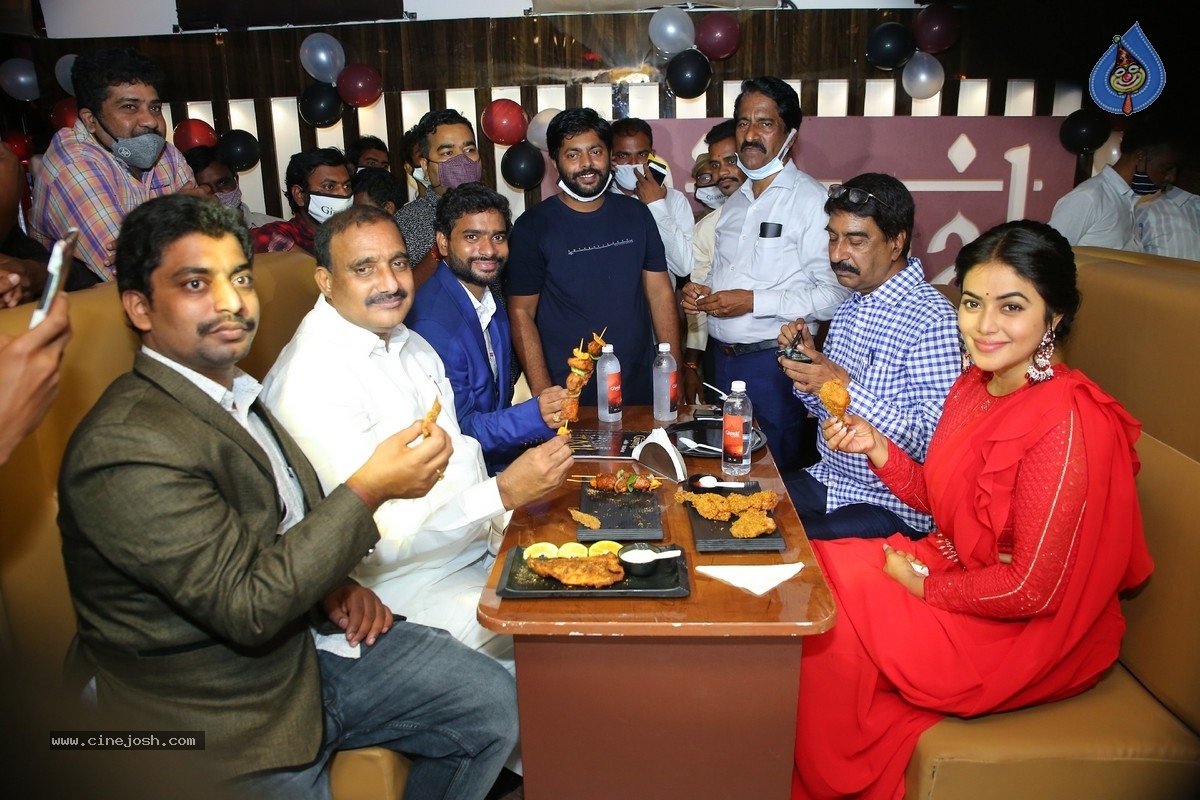 Poorna Inaugurated Gismat Arabic Mandi Restaurant - 1 / 13 photos