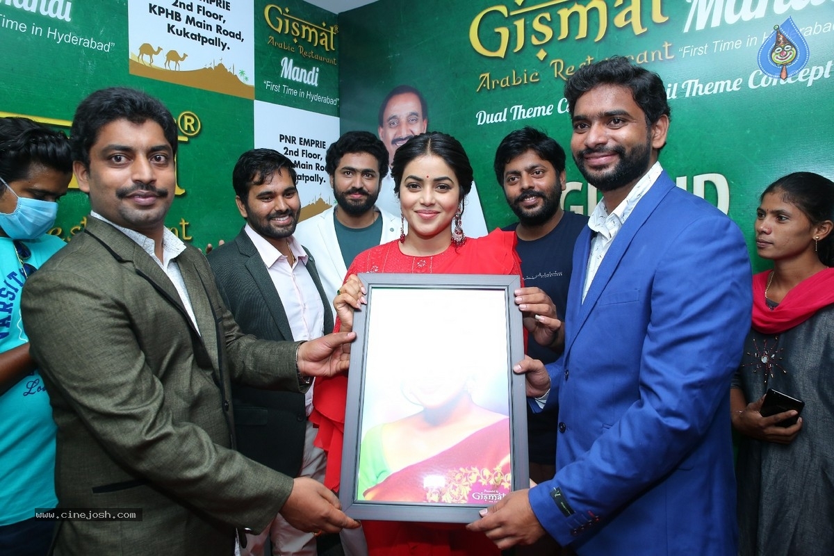 Poorna Inaugurated Gismat Arabic Mandi Restaurant - 5 / 13 photos