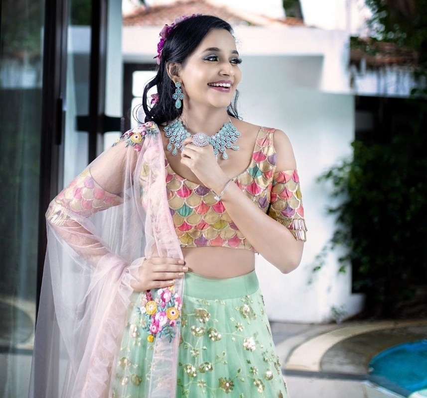 Abarnathi Photos - 2 / 9 photos