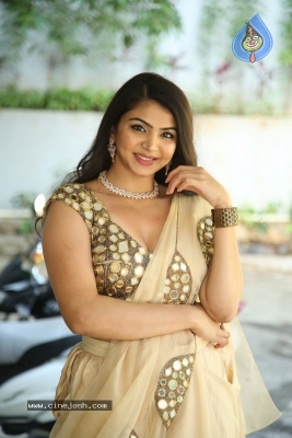 Akshata Sonawane Photos - 7 of 9