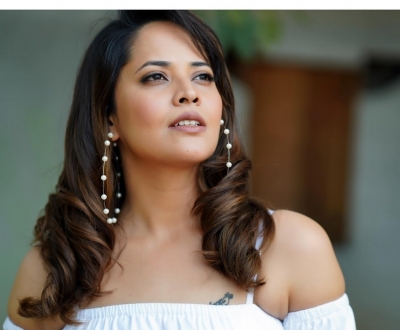 Anasuya Bharadwaj Photos - 3 of 12