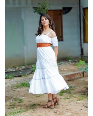 Anasuya Bharadwaj Photos - 4 of 12
