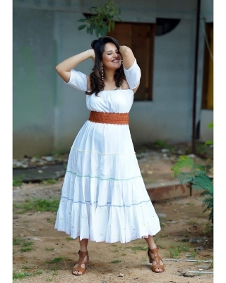 Anasuya Bharadwaj Photos - 6 of 12