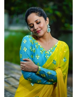 Anasuya Bharadwaj Photos - 8 of 12