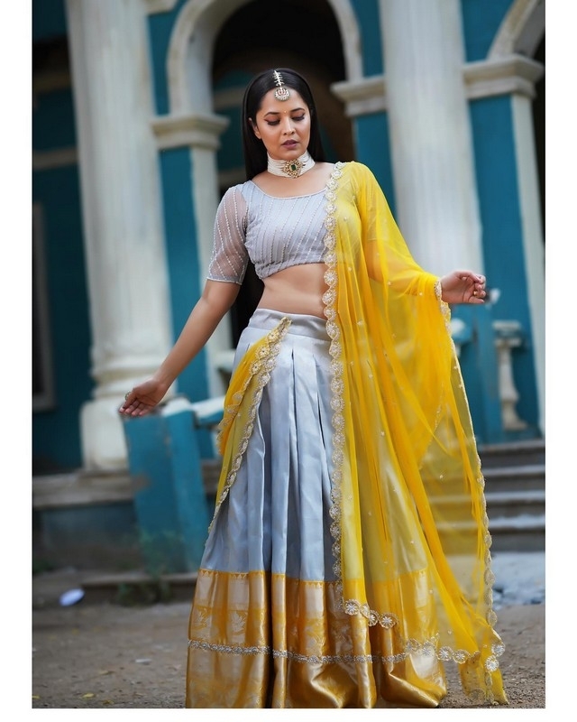 Anasuya Bharadwaj Photos - 6 / 14 photos