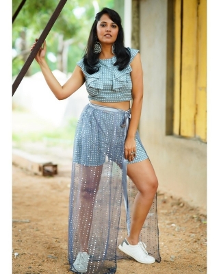 Anasuya Bharadwaj Photos - 3 of 7