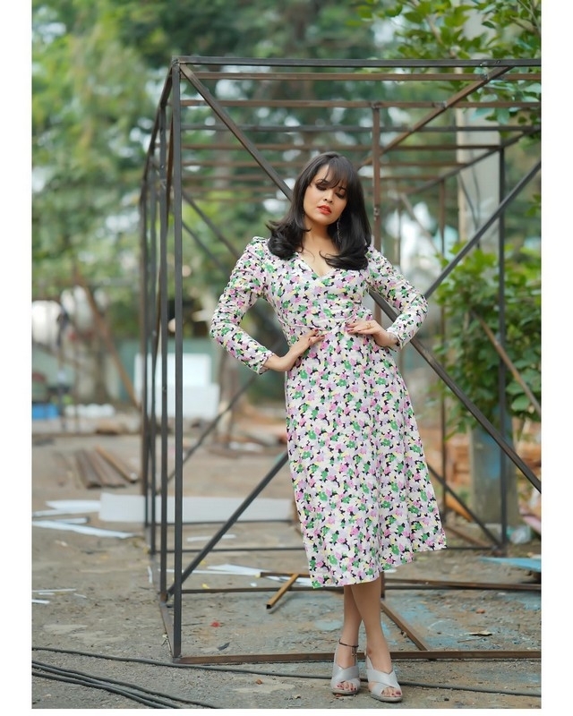 Anasuya Bharadwaj Photos - 4 / 14 photos