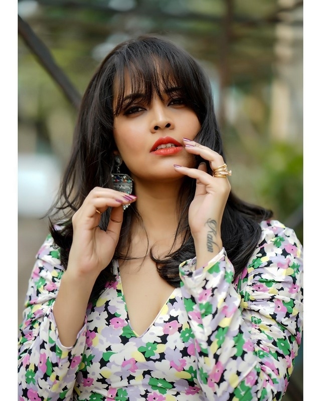 Anasuya Bharadwaj Photos - 5 / 14 photos
