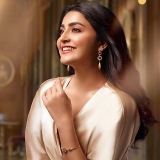 Avantika Mishra Photos