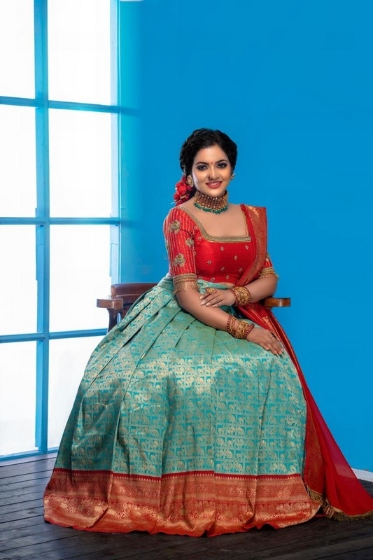 Chithu vj Photos - 1 / 4 photos