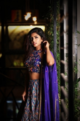 Eesha Rebba Photos - 3 of 4