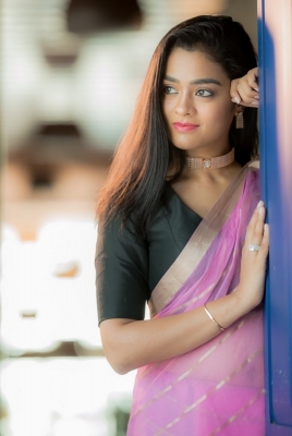 Gayathrie Photos - 4 of 4