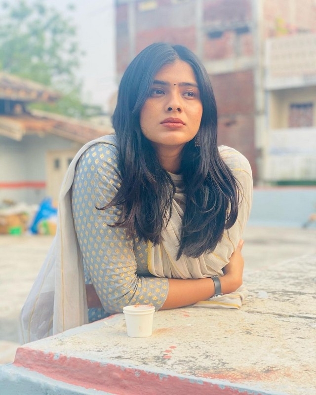 Hebah Patel Photos - 1 / 3 photos