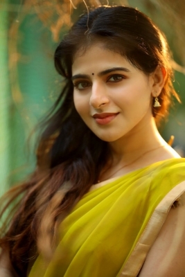 Iswarya Menon Photos - 3 of 4