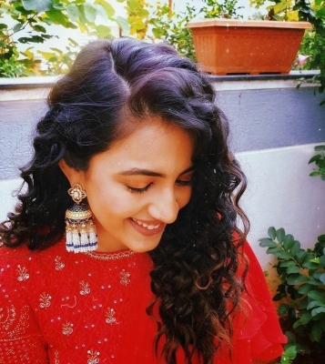 Niharika Konidela Photos - 1 of 3