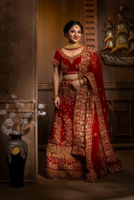 Priya Prince Photos - 1 of 8